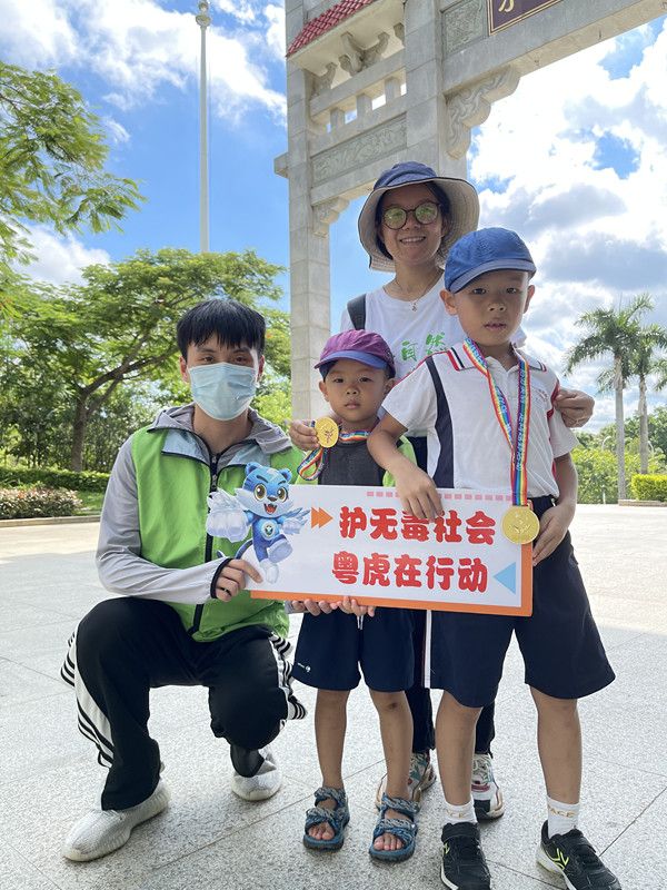 三鄉(xiāng)鎮(zhèn)開(kāi)展“禁毒不停歇，人生不‘毒’行”宣傳活動(dòng)照片4.jpg