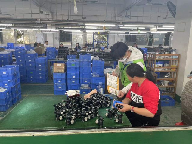 三鄉(xiāng)鎮(zhèn)開(kāi)展“加強(qiáng)禁毒宣傳， 共創(chuàng)無(wú)毒企業(yè)”活動(dòng)照片3.jpg