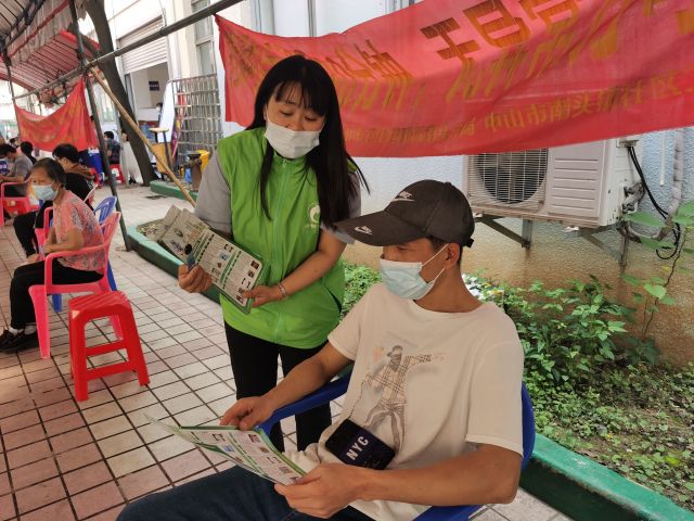 20220407疫苗接種點(diǎn)禁毒宣傳 (1).jpg