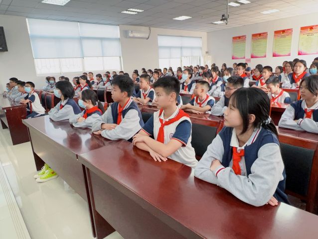 三鄉(xiāng)鎮(zhèn)開展“上好開學第一課，師生共筑‘防毒墻’”活動圖片1.JPG