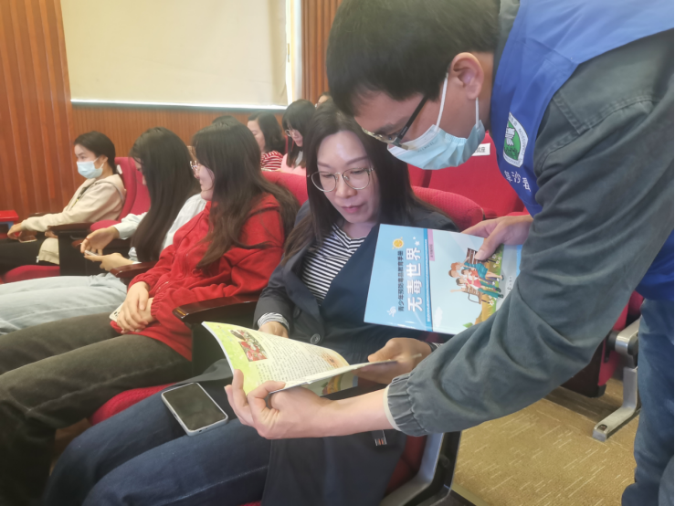 阜沙鎮(zhèn)禁毒信息〔2023〕第79期--阜沙鎮(zhèn)開(kāi)展禁毒宣講進(jìn)廠企活動(dòng)(2023.3. 27)374.p